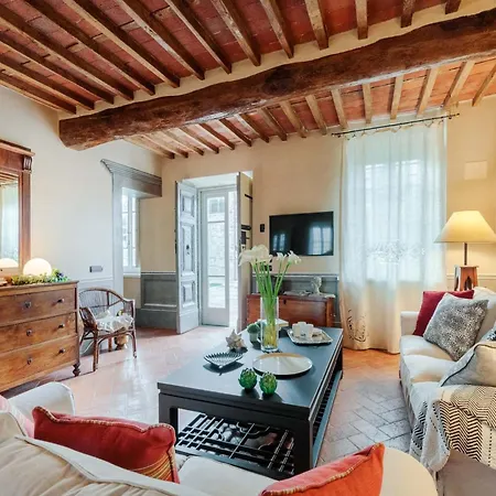 Luxury 3 Km From Lucca's Center Villa