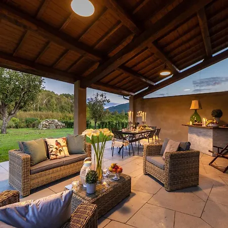 Luxury 3 Km From Lucca's Center 빌라 카판노리